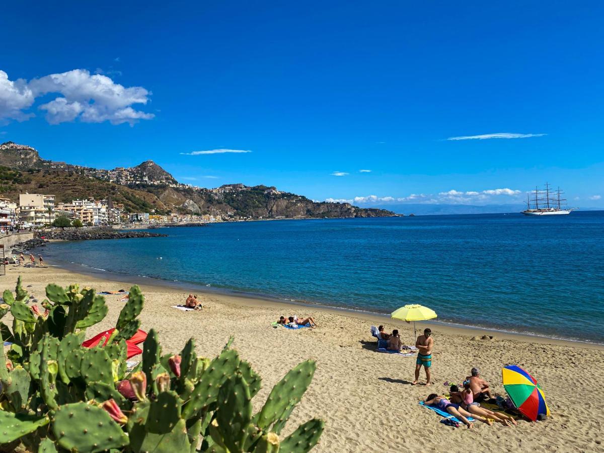 Alpha22 Apartment Giardini Naxos Eksteriør billede