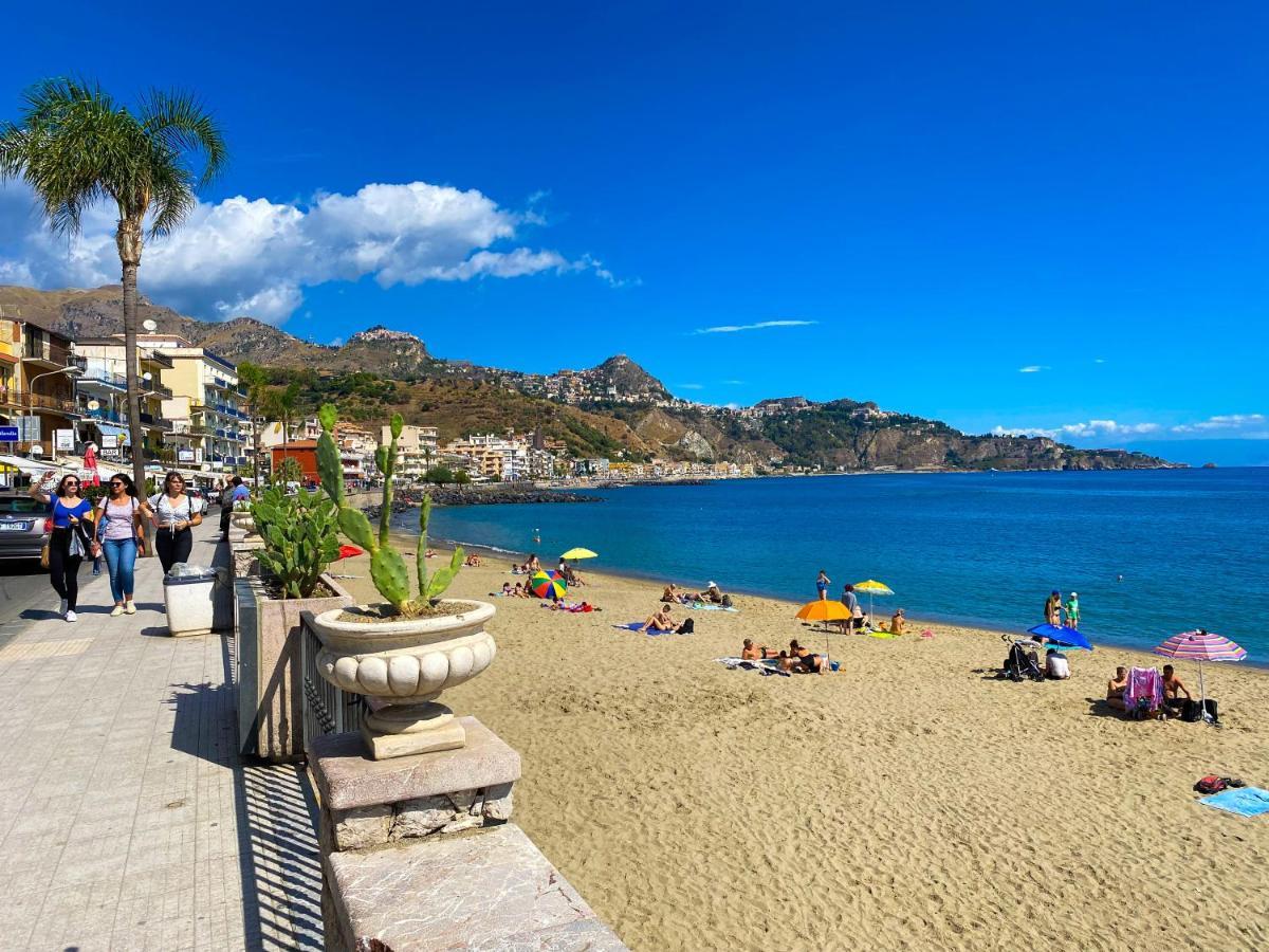 Alpha22 Apartment Giardini Naxos Eksteriør billede