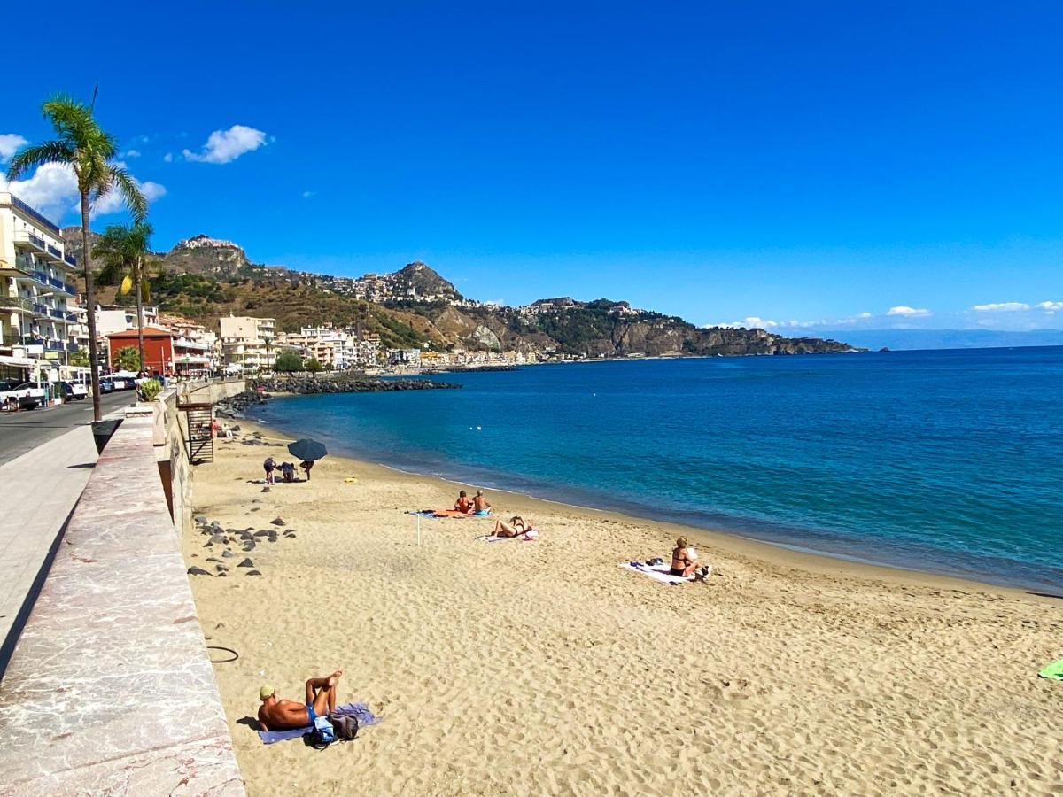 Alpha22 Apartment Giardini Naxos Eksteriør billede