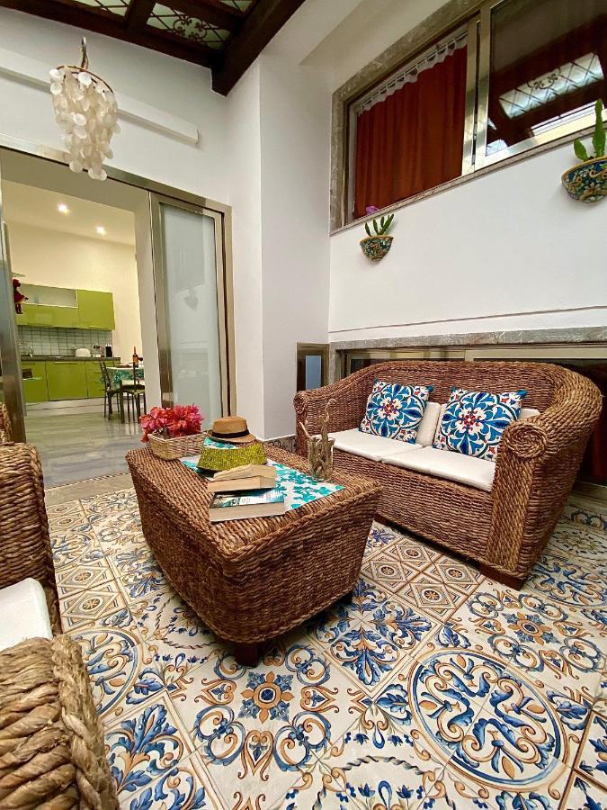 Alpha22 Apartment Giardini Naxos Eksteriør billede